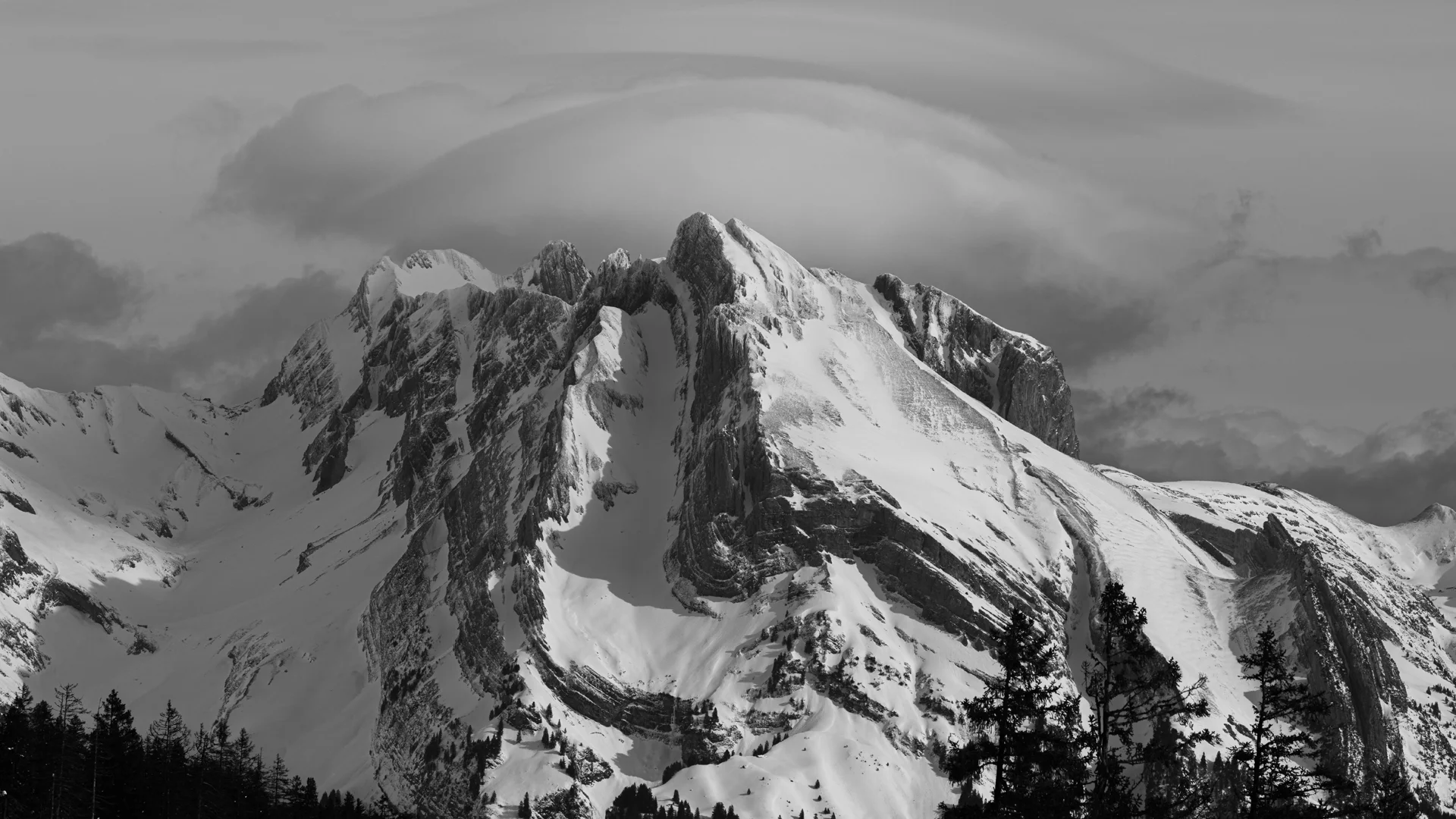 Alpsteingebiet nach mehrtätigen Schneefall